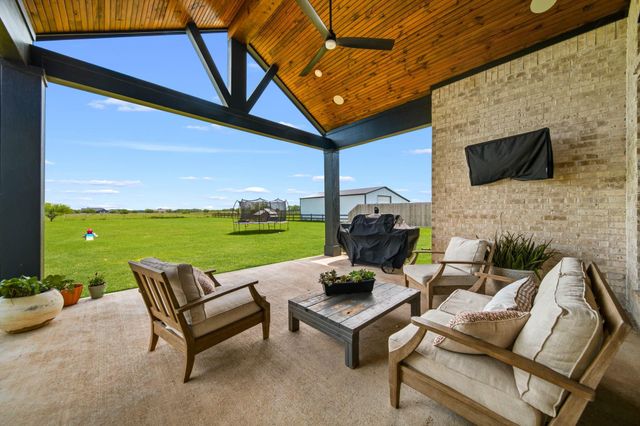 15757 County Road 272, East Bernard, TX 77435
