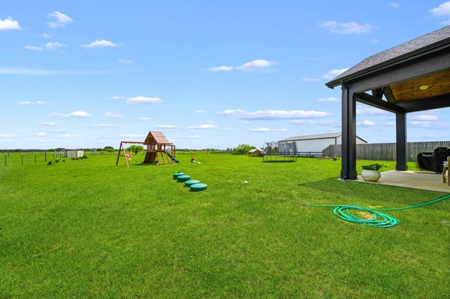 15757 County Road 272, East Bernard, TX 77435