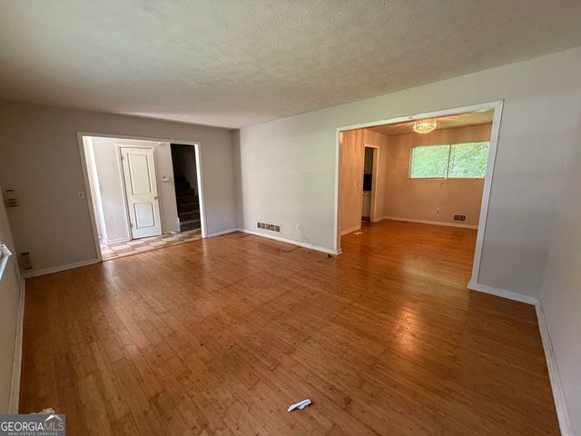 221 Lucan Way, Riverdale, GA 30274