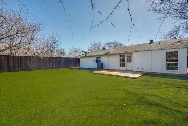 2403 Vassar Court, Arlington, TX 76015