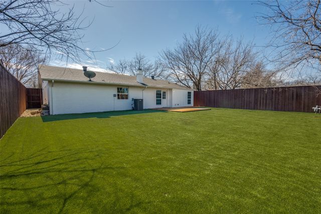 2403 Vassar Court, Arlington, TX 76015