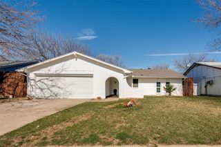 2403 Vassar Court, Arlington, TX 76015