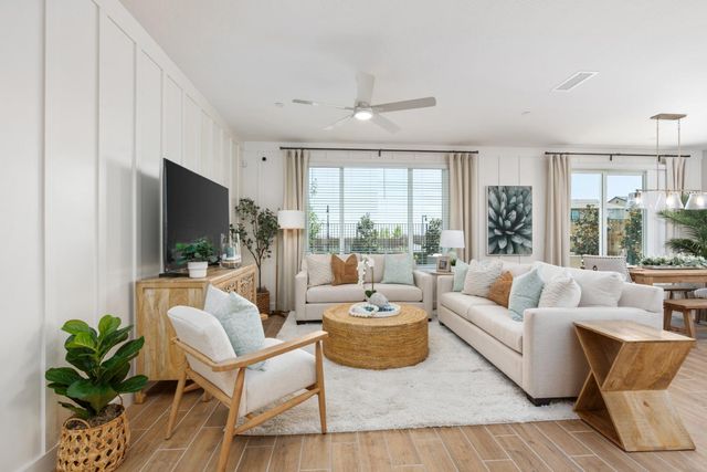 6748 E Pine Avenue, Fresno, CA 93727