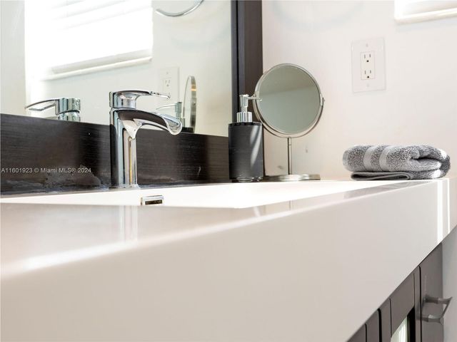 3901 S Ocean Dr 10P, Hollywood, FL 33019