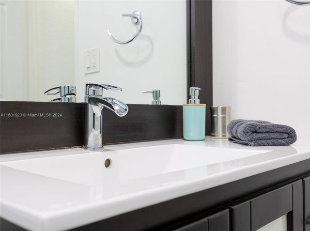 3901 S Ocean Dr 10P, Hollywood, FL 33019