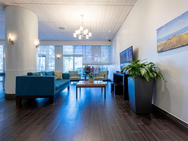 3901 S Ocean Dr 10P, Hollywood, FL 33019