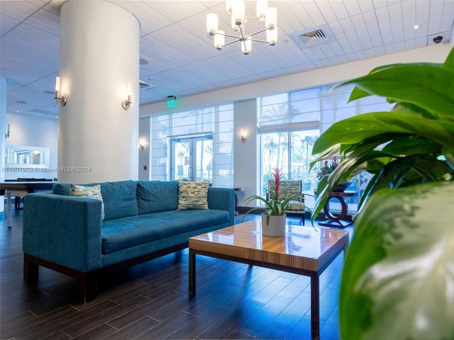 3901 S Ocean Dr 10P, Hollywood, FL 33019