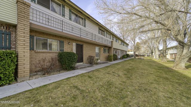 359 Smithridge Park, Reno, NV 89502