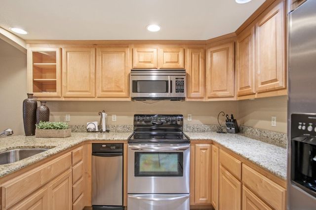 1816 Plaza De Maria, Modesto, CA 95350