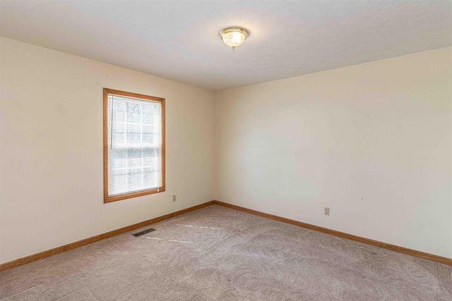 120 N 7TH ST, Selmer, TN 38375