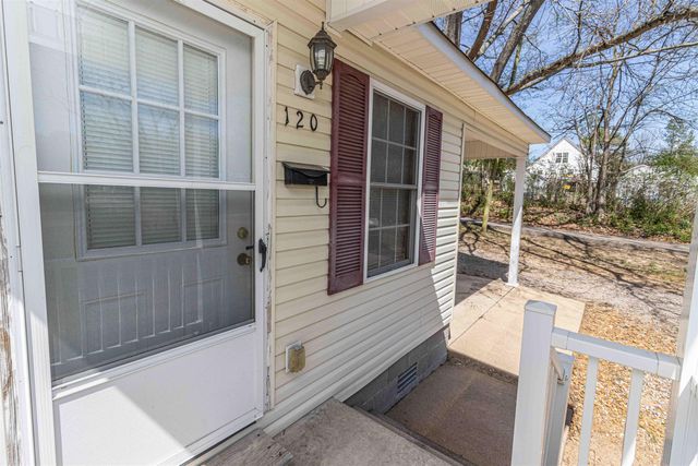 120 N 7TH ST, Selmer, TN 38375