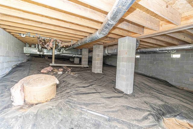 120 N 7TH ST, Selmer, TN 38375