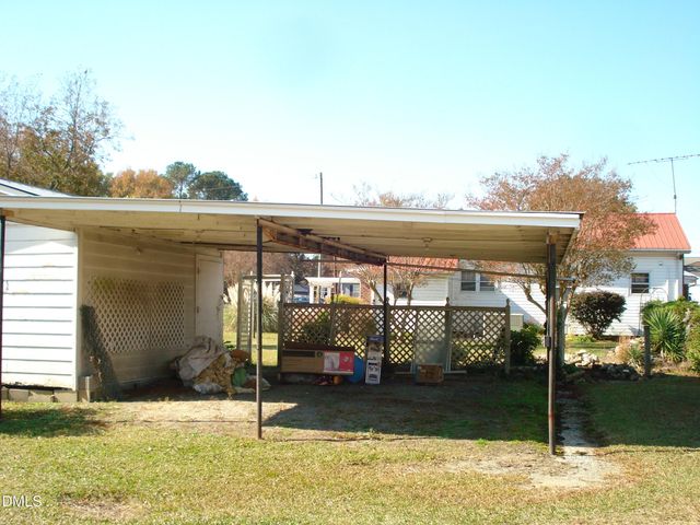 235 Iris Bryant Road, Erwin, NC 28339