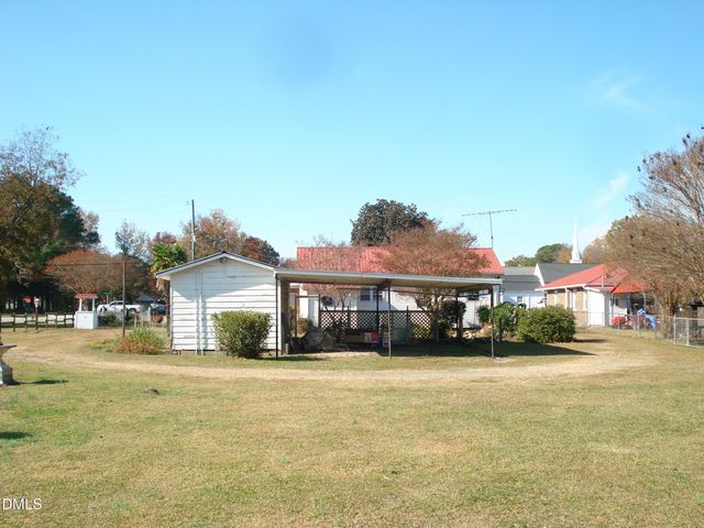 235 Iris Bryant Road, Erwin, NC 28339