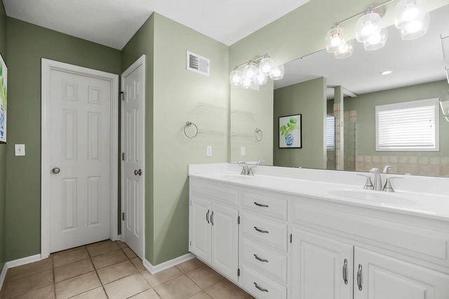 14630 NW 63rd Street, Parkville, MO 64152