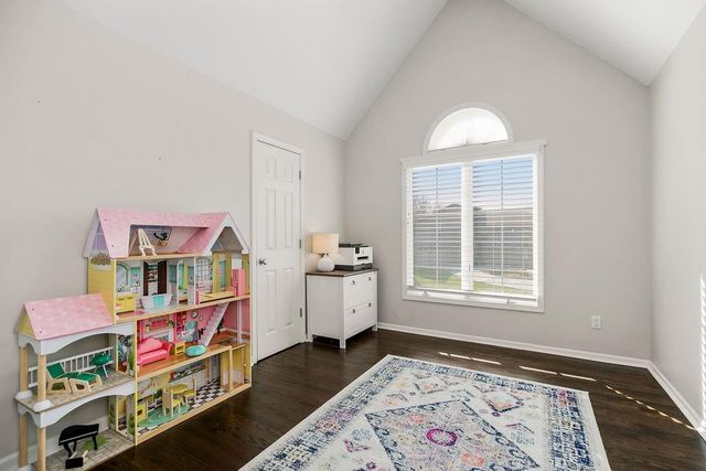 14630 NW 63rd Street, Parkville, MO 64152