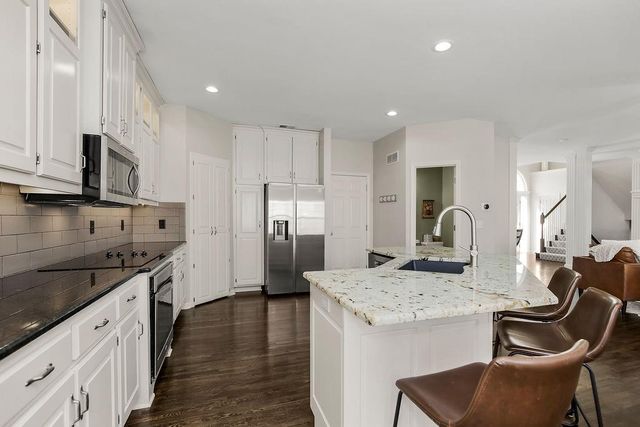 14630 NW 63rd Street, Parkville, MO 64152