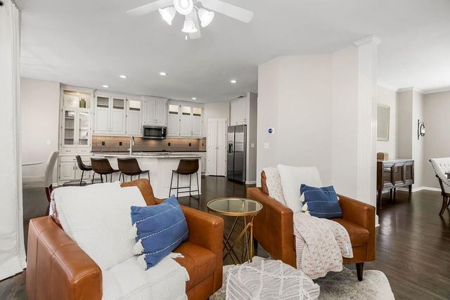 14630 NW 63rd Street, Parkville, MO 64152