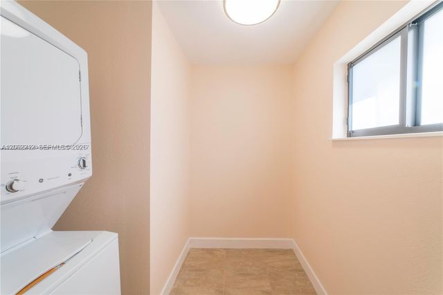 4350 SW 1st St Rear, Coral Gables, FL 33134