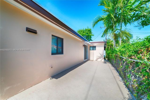 4350 SW 1st St Rear, Coral Gables, FL 33134