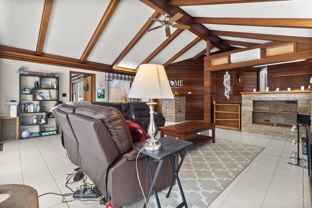 224 N Fremont STREET, Whitewater, WI 53190