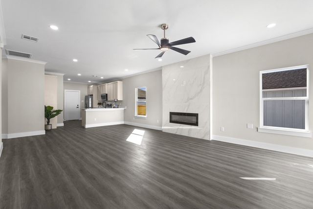 303 Paschall Boulevard, Mabank, TX 75147