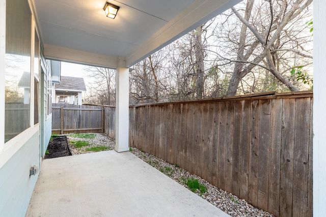 313 Michaelis DR, Leander, TX 78641