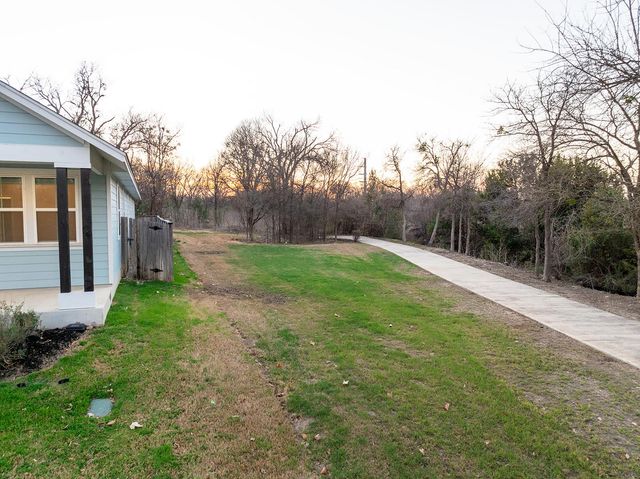 313 Michaelis DR, Leander, TX 78641