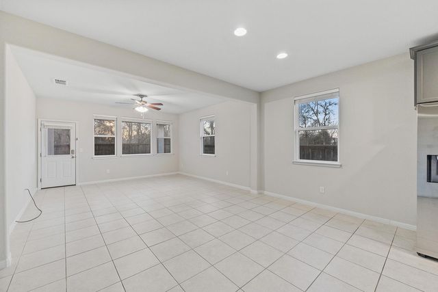 313 Michaelis DR, Leander, TX 78641