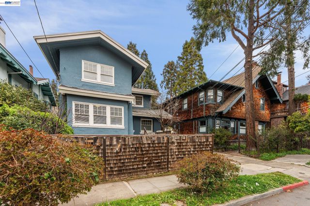 2643 Stuart St, Berkeley, CA 94705