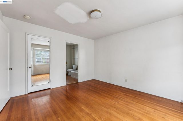 2643 Stuart St, Berkeley, CA 94705