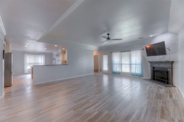 9702 N 99th East Avenue, Owasso, OK 74055