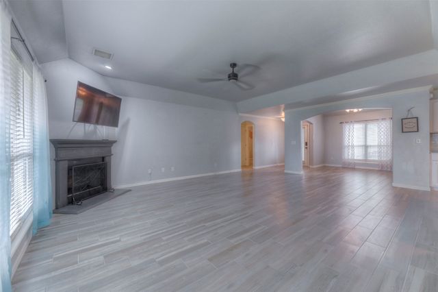 9702 N 99th East Avenue, Owasso, OK 74055
