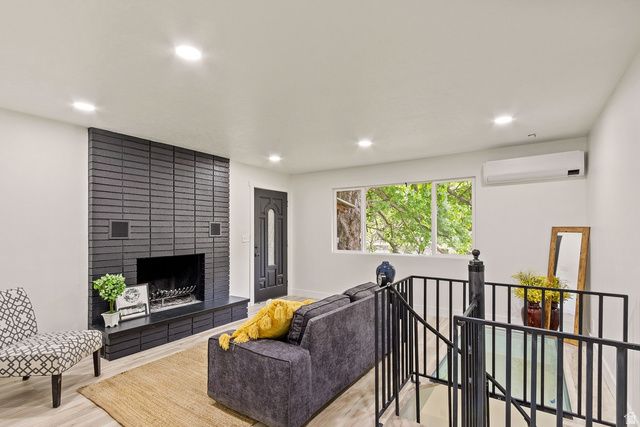 208 OGDEN CYN, Ogden, UT 84401