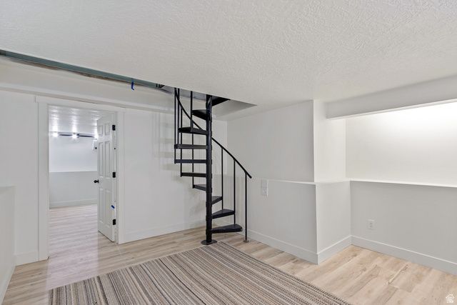 208 OGDEN CYN, Ogden, UT 84401