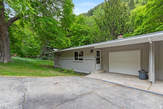 208 OGDEN CYN, Ogden, UT 84401