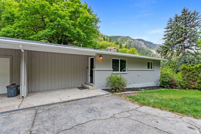 208 OGDEN CYN, Ogden, UT 84401