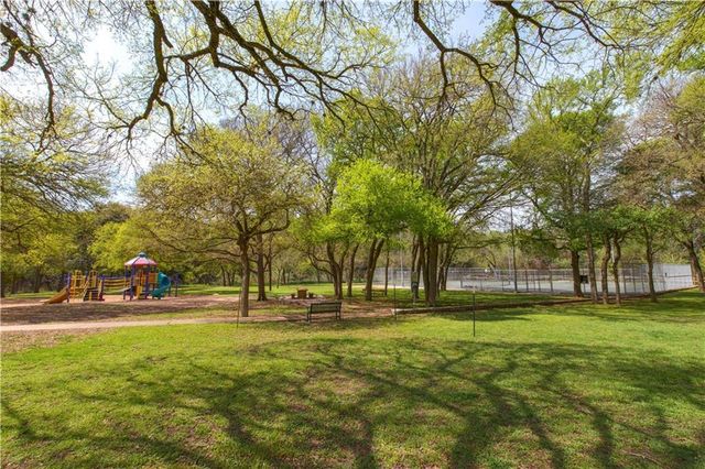 6810 Williamette DR, Austin, TX 78723