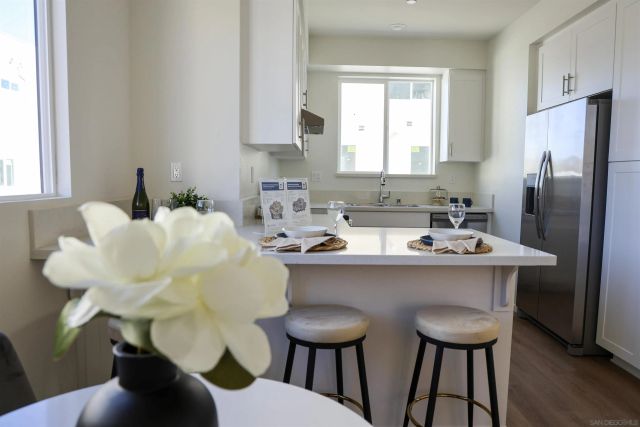 5282 Naranja 3, San Diego, CA 92114