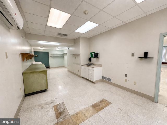 16 S 4TH ST, Reading, PA 19602