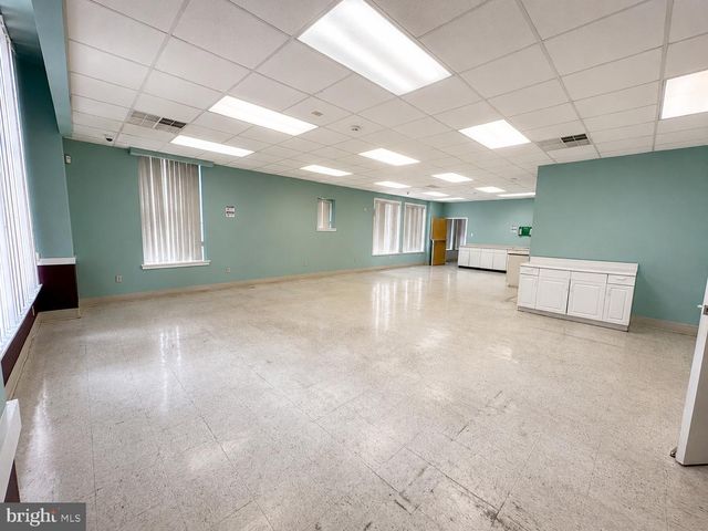 16 S 4TH ST, Reading, PA 19602