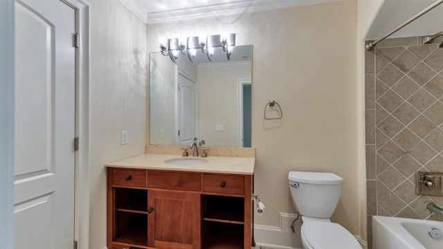 1700 Sunset Boulevard E, Houston, TX 77005