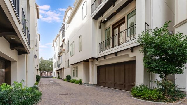 1700 Sunset Boulevard E, Houston, TX 77005