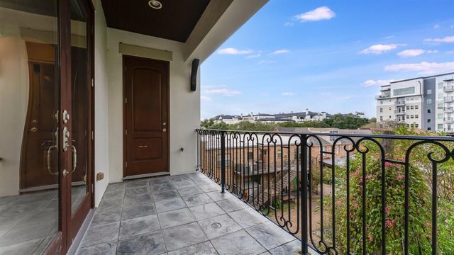 1700 Sunset Boulevard E, Houston, TX 77005