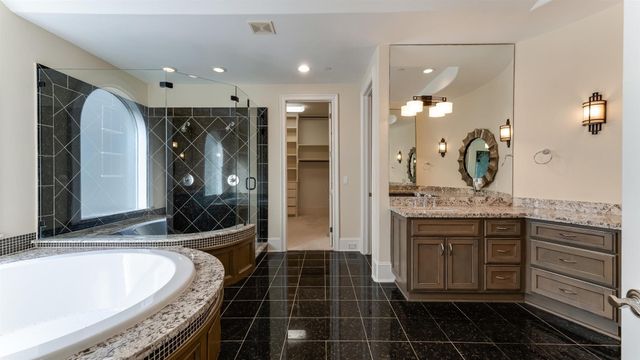 1700 Sunset Boulevard E, Houston, TX 77005