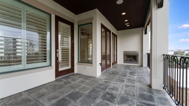 1700 Sunset Boulevard E, Houston, TX 77005