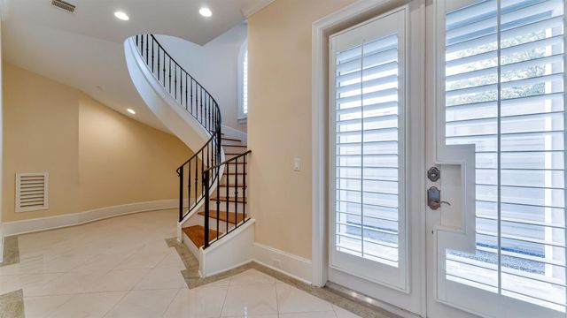 1700 Sunset Boulevard E, Houston, TX 77005