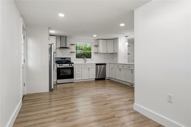 505 Meadow Ave, Penn Hills, PA 15235