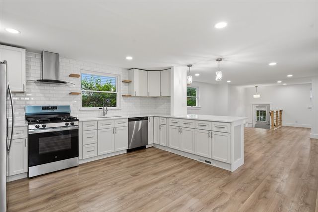 505 Meadow Ave, Penn Hills, PA 15235