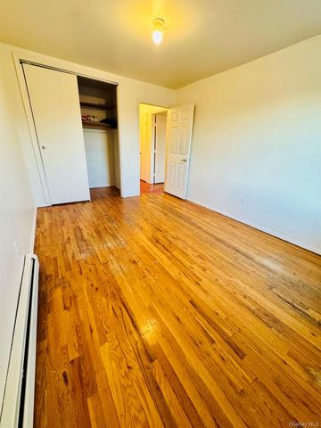 106-12 156th Street 3rd Fl, Jamaica, NY 11433